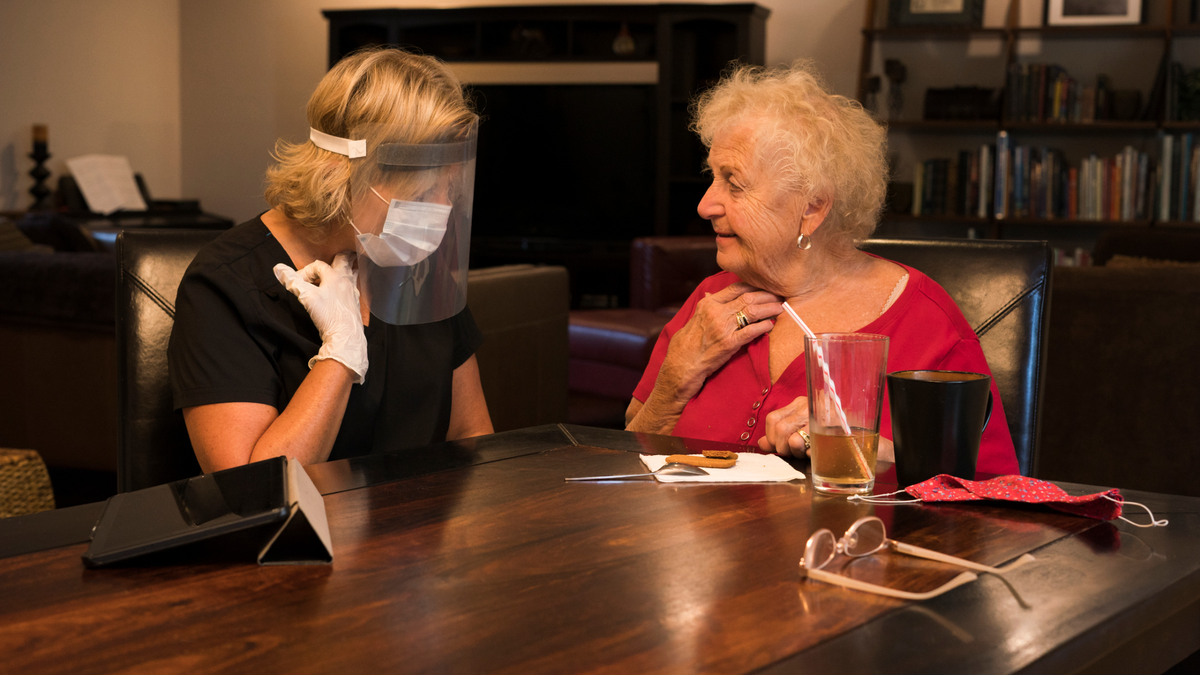 elderly women gets treated for swallowing problems